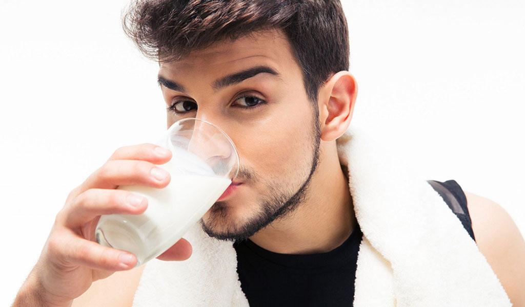 Có nên uống sữa tăng cân không?