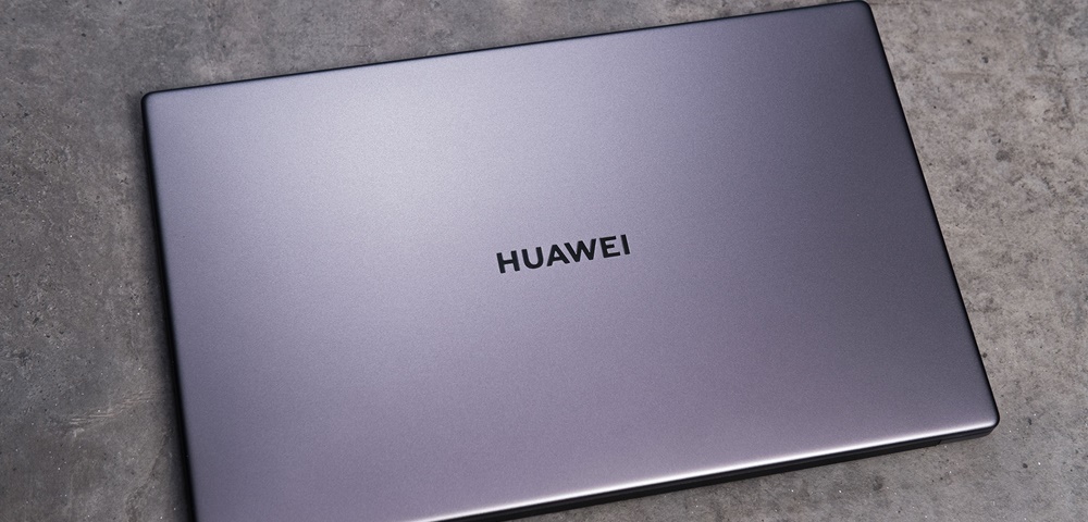 Mặt lưng của laptop Huawei Matebook D15 được làm băng nhôm